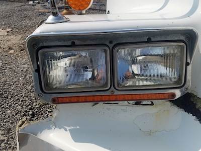 Freightliner FLD120SD Headlight Assembly