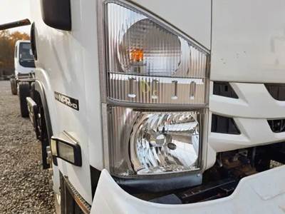 Isuzu NPR HD Headlight Assembly