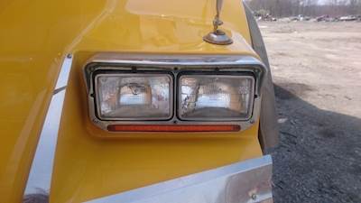 Kenworth T800 Headlight Assembly