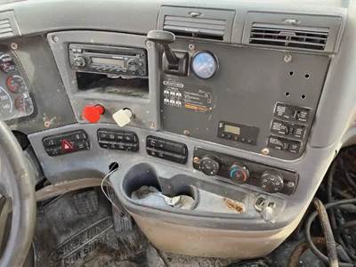 Freightliner Cascadia 125 Heater / AC Temp Control