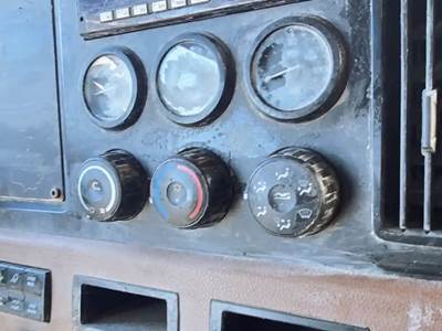 Freightliner Cascadia 126 Heater / AC Temp Control