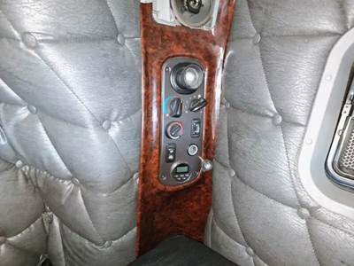 Freightliner Coronado 122 SD Heater / AC Temp Control for a 2019 Freightliner 122SD