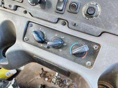 Freightliner M2 106 Heater / AC Temp Control