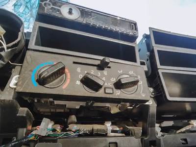 Hino 195 Heater / AC Temp Control
