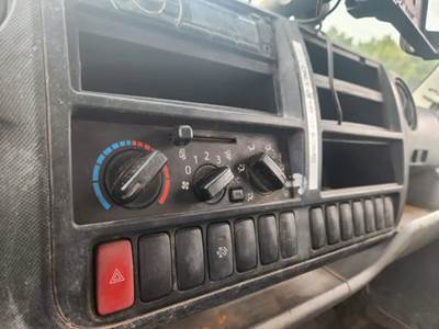Used 2013 Hino 195 A/C Control