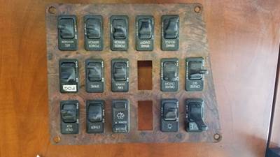 International 9300 Dashboard Switch