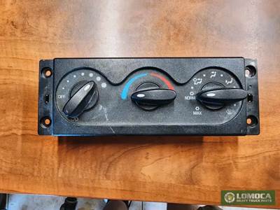 International DuraStar 4300 Heater / AC Temp Control for a 2004 International 4300 Durastar