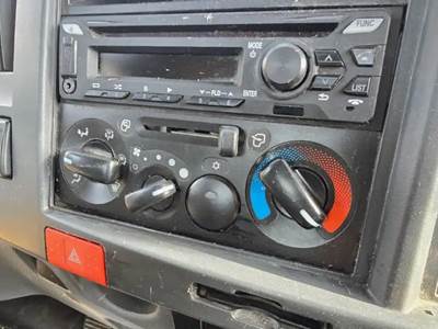 Isuzu NPR HD Heater / AC Temp Control