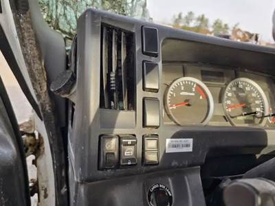 Isuzu NPR HD Heater / AC Temp Control