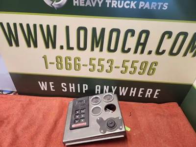 2017 Kenworth T370 Fuel and DEF Level Gauge Dash Panel