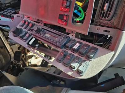 Peterbilt 384 Heater / AC Temp Control