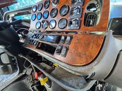 Peterbilt 386 Heater / AC Temp Control