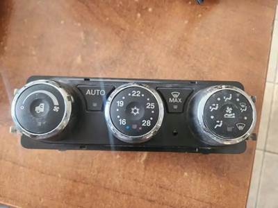 Peterbilt 579 Heater / AC Temp Control