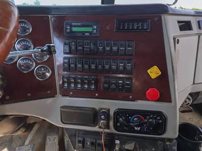 Western Star 4900FA Heater / AC Temp Control for a 2014 Western Star 4900 FA
