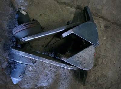 Kenworth T800 Hood Hinge