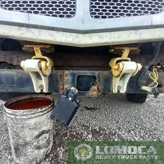 Peterbilt 579 Hood Hinge