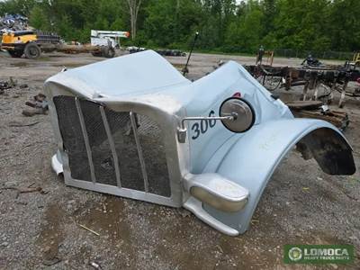 Peterbilt 388 Hood Panel