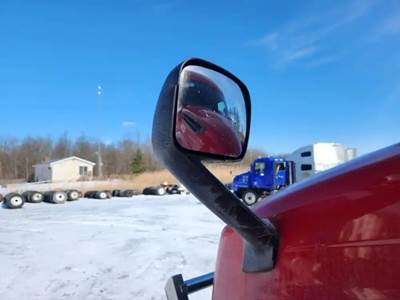 Freightliner Cascadia 126 Hood Part