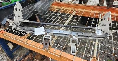 Peterbilt 579 Hood Support