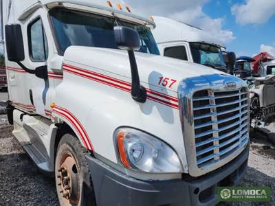 Freightliner Cascadia 125 Hood