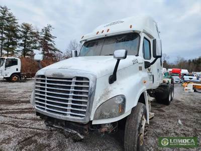 Freightliner Cascadia 125 Hood