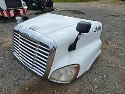 Freightliner Cascadia 125 Hood