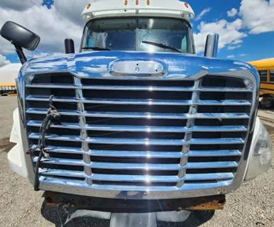 2016 Freightliner Cascadia 125 Hood with Grille, Headlamps & Mirrors