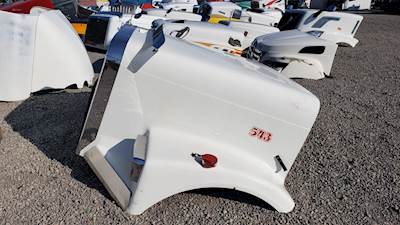 Freightliner FLD120SD Hood