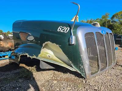 Peterbilt 387 Hood