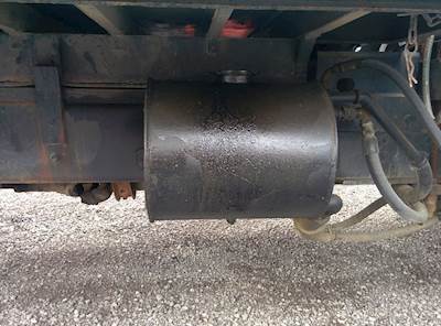 International F2674 Hydraulic Tank for a 1989 International F-2674 SBA