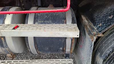 Mack Granite CT713 Hydraulic Tank for a 2007 Mack CT713