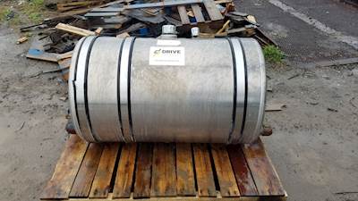 Mack Pinnacle CHU613 Hydraulic Tank for a 2015 Mack CHU613