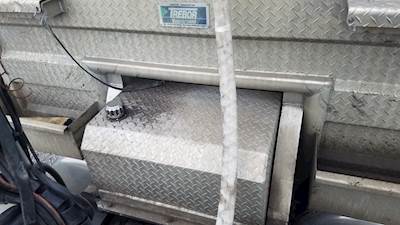 Peterbilt 367 Hydraulic Tank