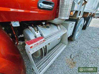 Peterbilt 567 Hydraulic Tank
