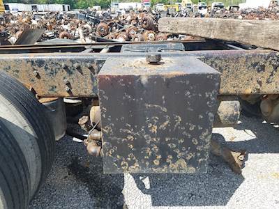 Volvo AUTOCAR ACL64 Hydraulic Tank