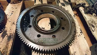 Volvo VED12 Idler Gear for a 2012 Volvo VNL