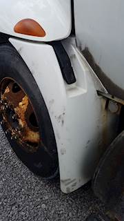 Freightliner Columbia 120 Inner Fender