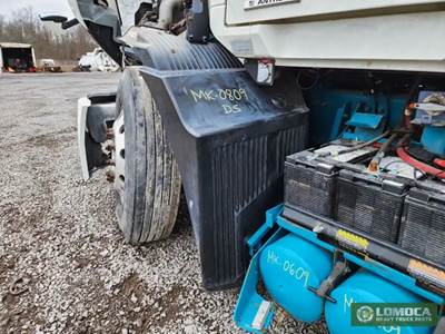 Mack Anthem Inner Fender