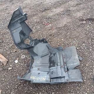 Mitsubishi FE85D Inner Fender
