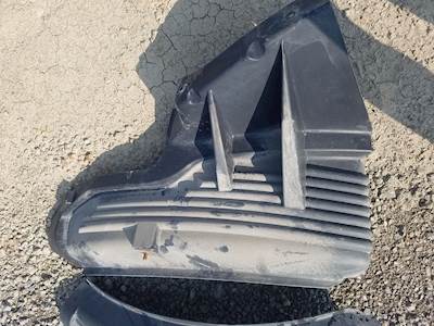 Volvo VNL Inner Fender