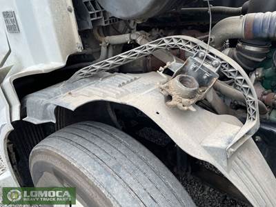 Volvo VNL Inner Fender