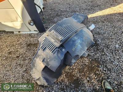 Volvo VNL Inner Fender