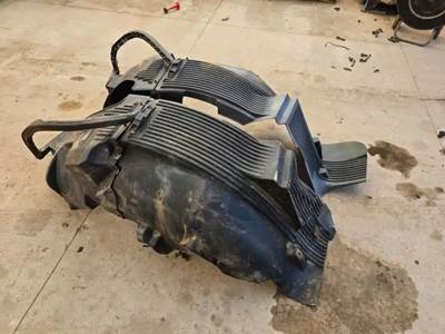 Volvo VNL Inner Fender