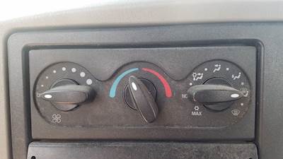 International 8000 Instrument Panel Cluster for a 2009 International TranStar 8600