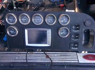 Peterbilt 386 Instrument Panel Cluster