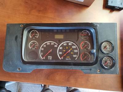 Freightliner Cascadia 125 Instrument Panel Cluster