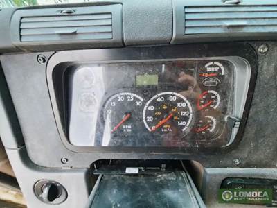 Freightliner Cascadia 125 Instrument Panel Cluster
