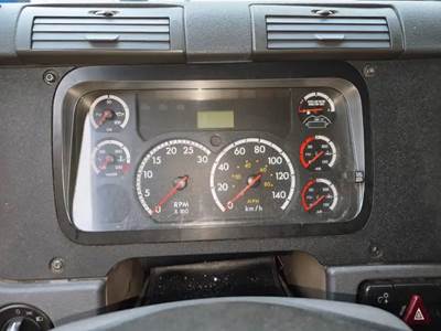 Freightliner Cascadia 125 Instrument Panel Cluster