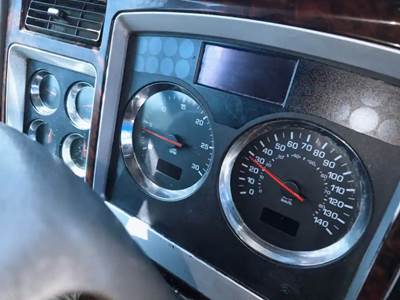 Kenworth T800 Instrument Panel Cluster