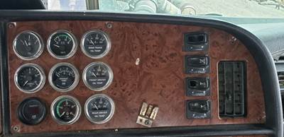 Peterbilt 378 Instrument Panel Cluster